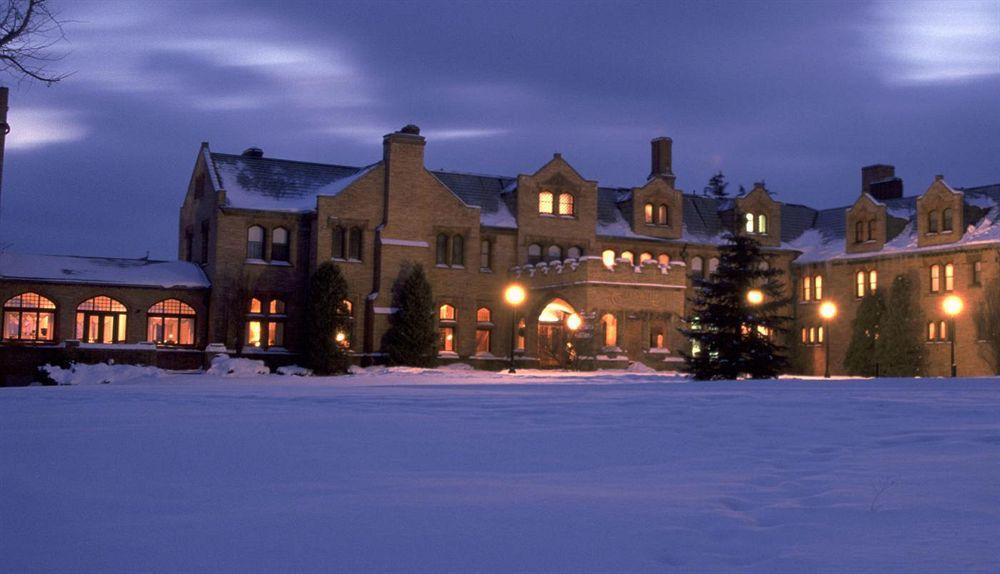 Cranwell Spa And Golf Resort (Adults Only) Lenox Exterior photo
