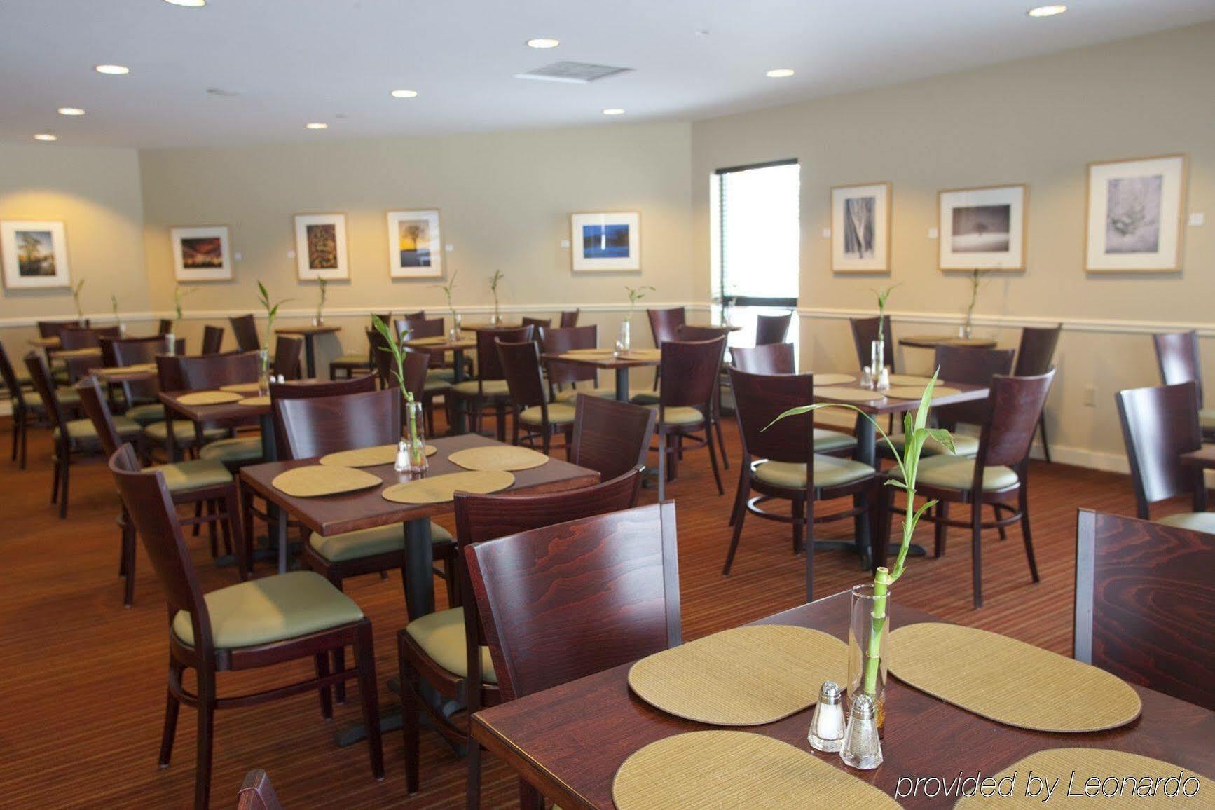 Cranwell Spa And Golf Resort (Adults Only) Lenox Exterior photo